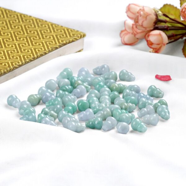 5 pcs / 10 pcs 15 mm high quality natural Burmese jadeite gourd shape bead - Image 2