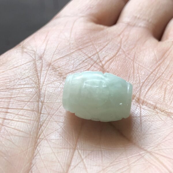 5 pcs / 10 pcs 15 mm high quality natural Burmese jadeite carving flower rice shape bead - Image 3