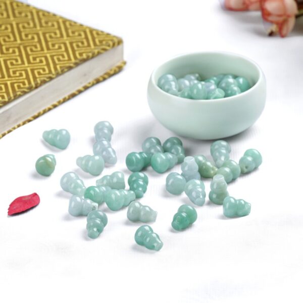 5 pcs / 10 pcs 15 mm high quality natural Burmese jadeite gourd shape bead - Image 4
