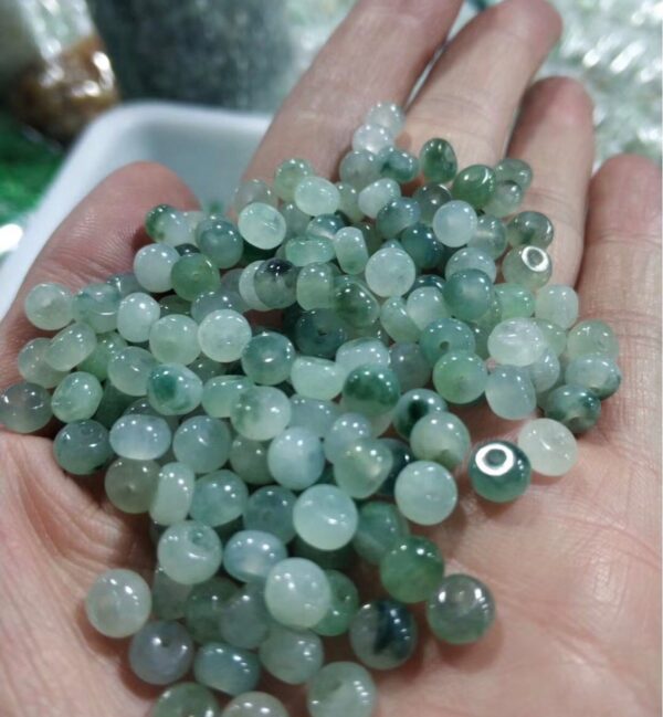 20 pcs / 50 pcs 5.5 mm nice high quality natural Burmese jadeite drum shape bead - Image 2