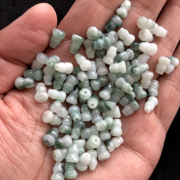 20 psc / 50 pcs 10 mm High quality natural Burmese jadeite green flower texture gourd shape bead - Image 5