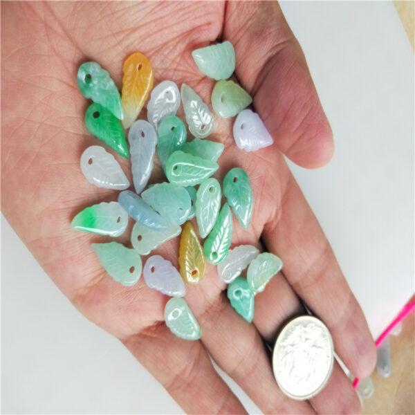 10 pcs / 20 pcs 16 mm high quality Genuine natural colorful Burmese jadeite leaf shape bead - Image 2
