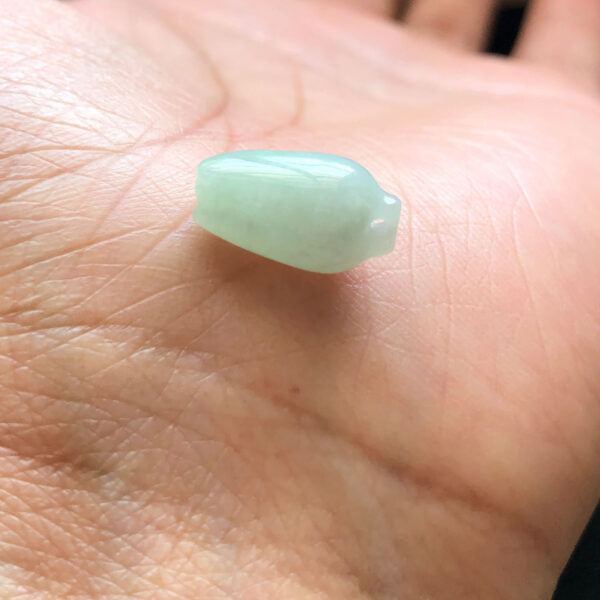 10 pcs / 20 pcs 15 mm genuine natural jadeite Magnolia flower shape pendant bead - Image 3
