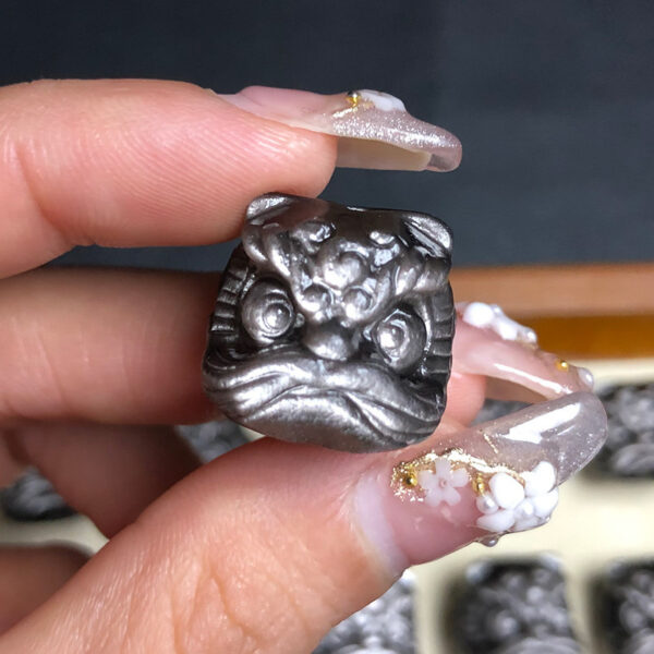 nice lion head shape silver obsidian bead - Image 2