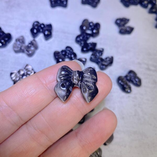 nice bow-knot shape obsidian bead - Image 4