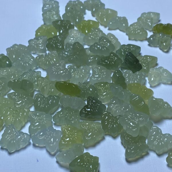 nice butterfly shape serpentine jade bead - Image 2