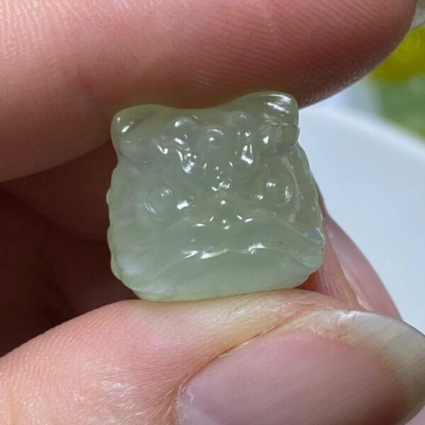 lion head bead, serpentine bead, jade bead, green bead, clear bead - Image 5