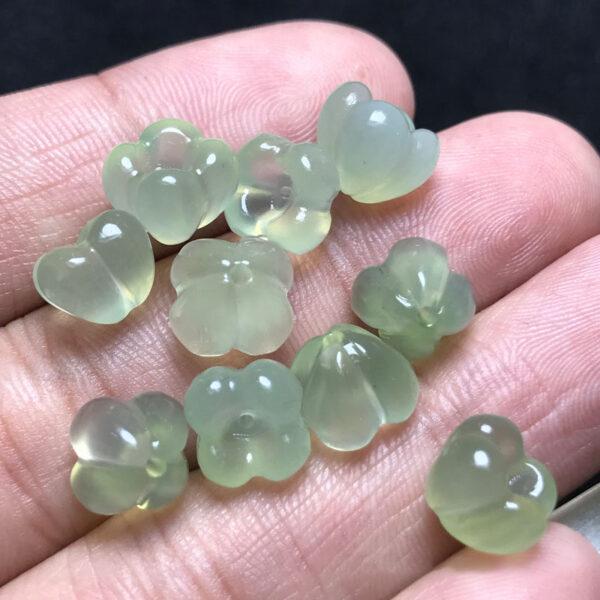 5 pcs / 10 pcs four petals flower shape natural serpentine jade bead - Image 4