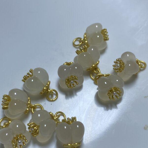 four petals flower shape natural white agate charm, agate bead - Image 4