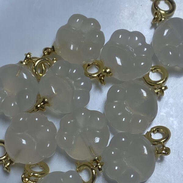 cute cat claw shape natural white agate charm, agate bead - Image 4