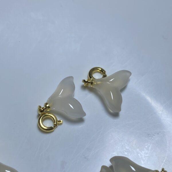 5 pcs / 10 pcs fish tail shape natural white agate charm, agate bead - Image 5
