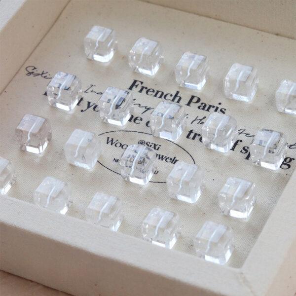 simple cube shape quartz bead - Image 5