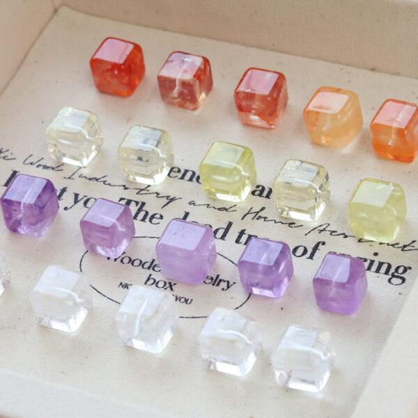 simple cube shape quartz bead - Image 2