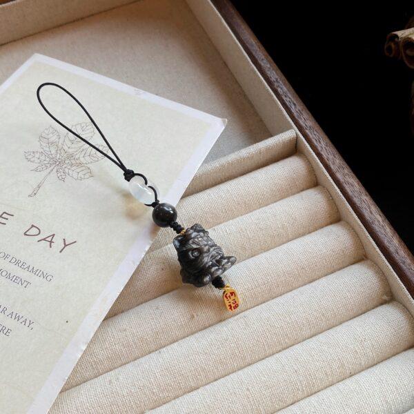 5 pcs / 10 pcs cute lion shape natural silver obsidian bead - Image 4