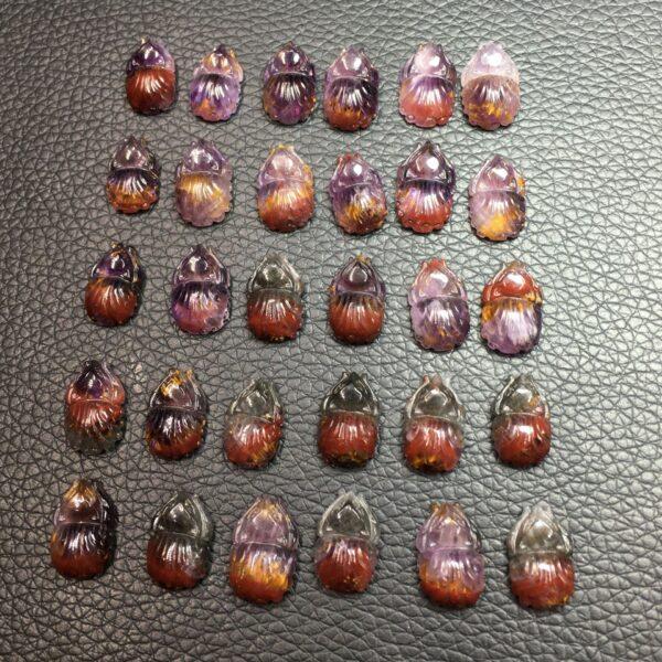 Lying nine-tailed fox shape natural auralite charm