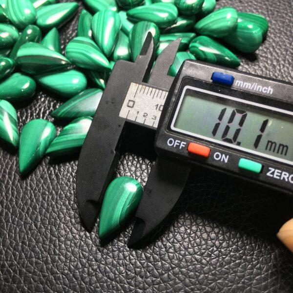 malachite bead, droplet bead, teardrop bead, green bead, ring gemstone, pendant gemstone - Image 2