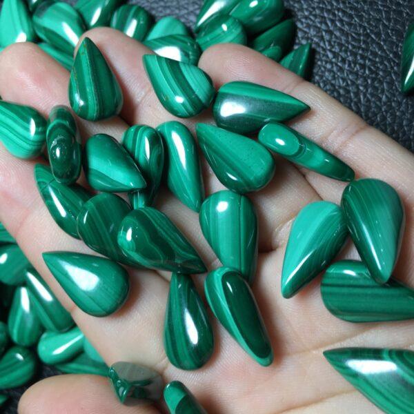 malachite bead, droplet bead, teardrop bead, green bead, ring gemstone, pendant gemstone - Image 4